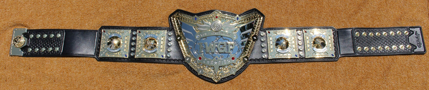 New Japan Pro Wrestling IWGP World Heavyweight Championship Belt